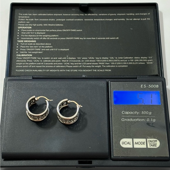 SOLID 14K WHITE GOLD WIDE FILIGREE HOOP EARRINGS - Picture 11 of 11